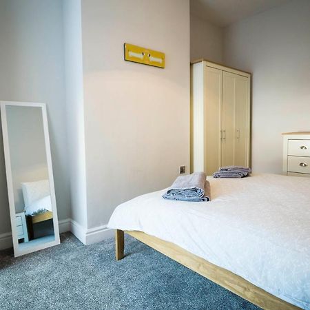 Spacious, Modern 4 Bed House Close To City Centre Chester Extérieur photo