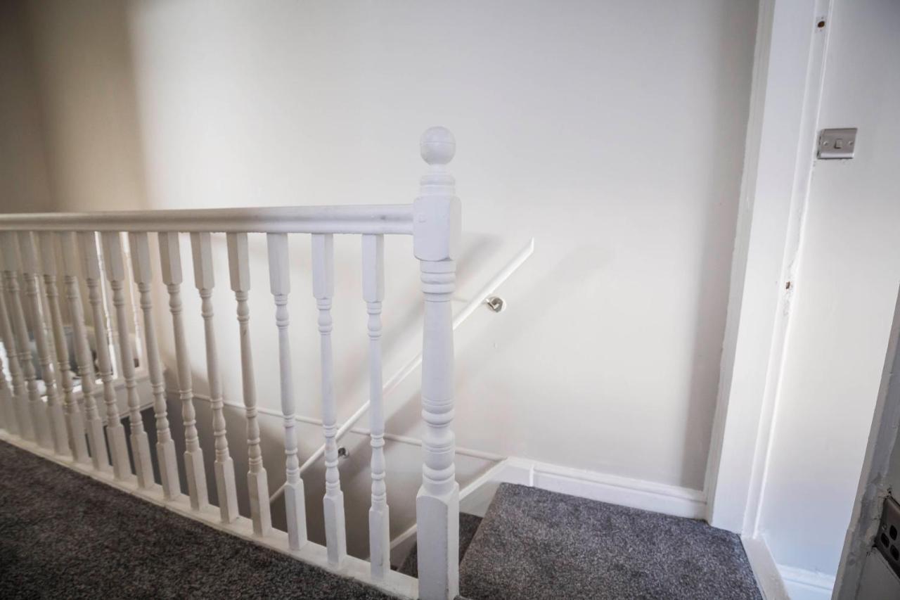 Spacious, Modern 4 Bed House Close To City Centre Chester Extérieur photo