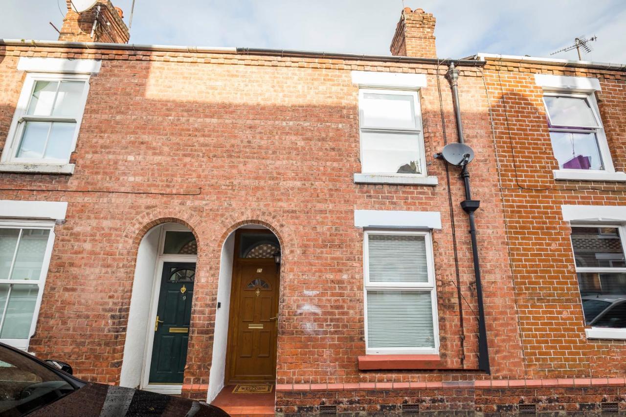 Spacious, Modern 4 Bed House Close To City Centre Chester Extérieur photo